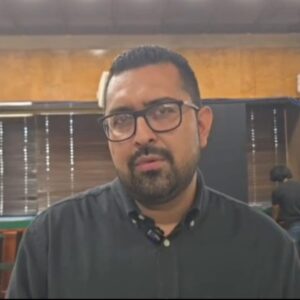 Alejandro Jiménez corrige en sesión previa iniciativas de Morena sobre predios municipales