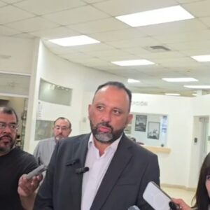 Chocan Municipio y JCAS por Viviendas del Bienestar; alcalde acusa falta de inversión a la descentralizada